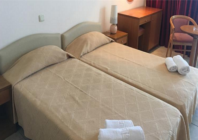 ALEXANDER BEACH ****